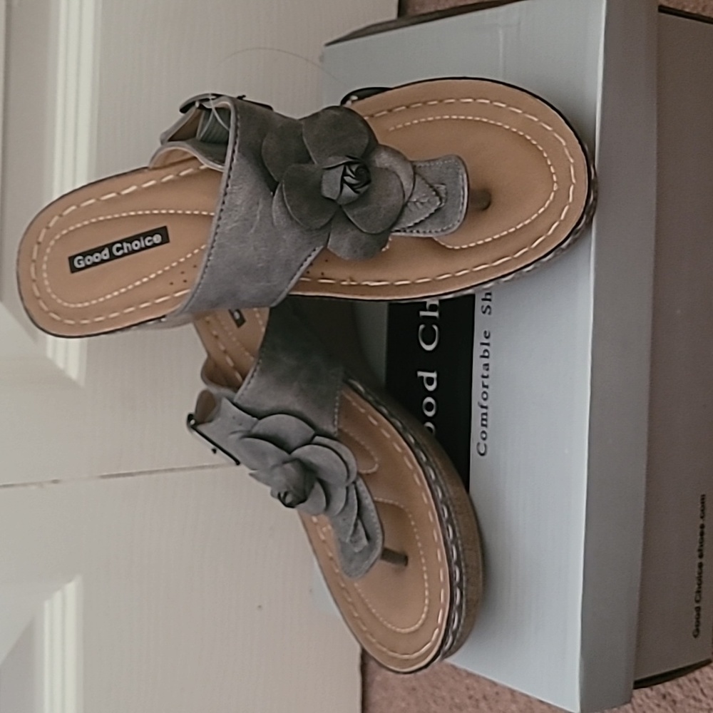 Good Choice Wedge Sandals 7.5